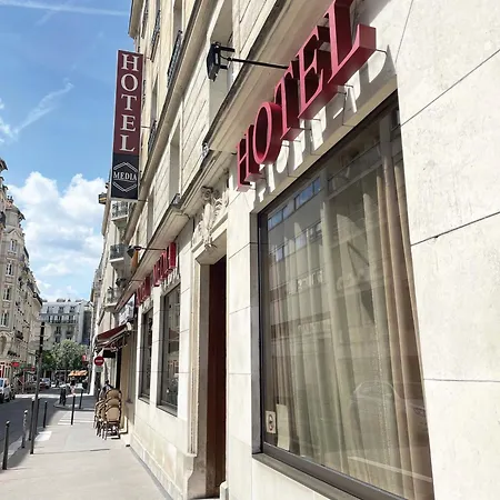 Ξενοδοχείο Media 3*